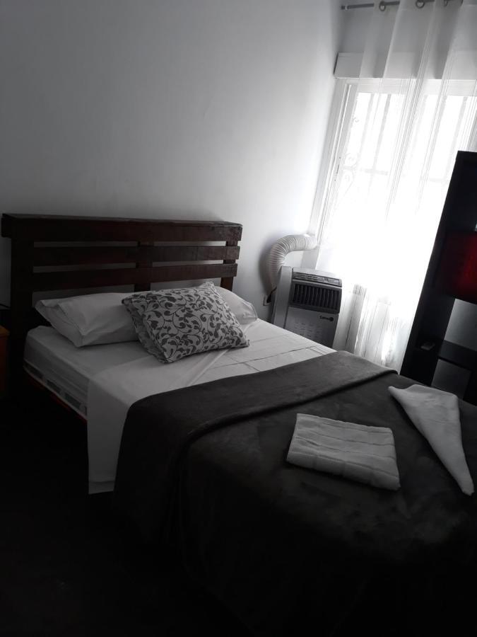 Mombuey 19 Bed & Breakfast Madrid Ruang foto