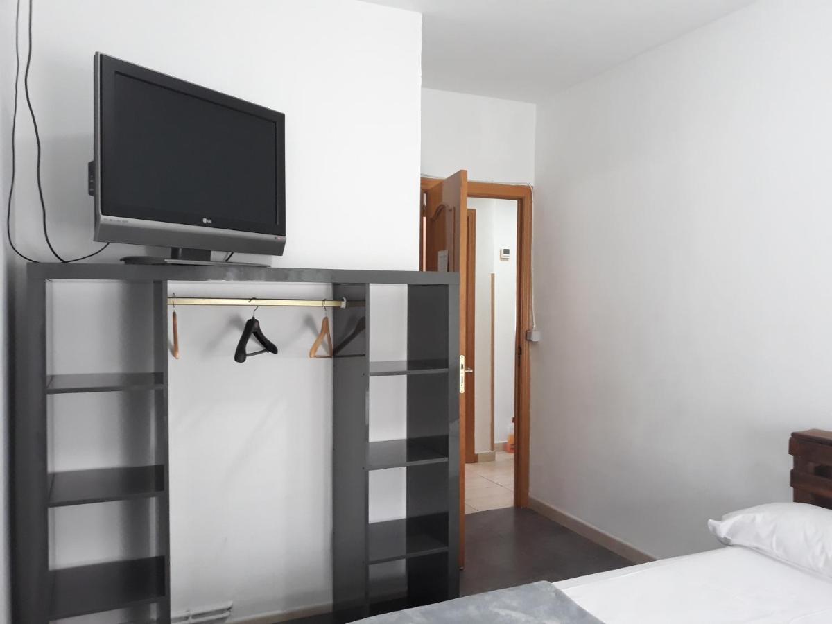 Mombuey 19 Bed & Breakfast Madrid Bagian luar foto